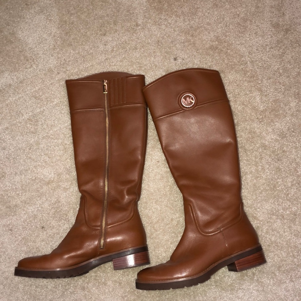 Michael Kors boots size 9